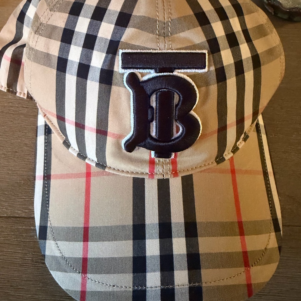 Burberry Black Cap with Checkered Detail